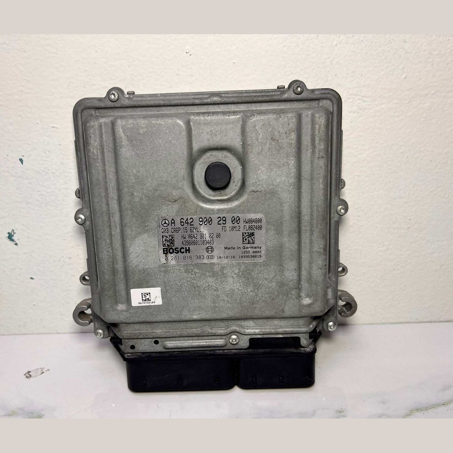 Mercedes Engine Control Unit A 642 900 29 00 W212 E350 CDI and C-Class 300 CDI