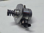 Bild in die Galerieansicht laden, 2020 BMW 750i xDrive G14 N63 High Pressure Fuel Pump 8648177 OEM