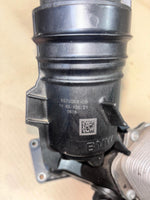 قم بتحميل الصورة إلى عارض الصور، 8570063 غطاء فلتر الزيت، مبادل حراري، بي إم دبليو B57D30B الفئة الثانية F22 F23 M240i، أصلي