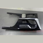 Bild in die Galerieansicht laden, Original BMW 5er G30 G31 G32 Mittelkonsolenverkleidung Klavierlack Schwarz Rechtslenker 8071621 Gebrauchtteil