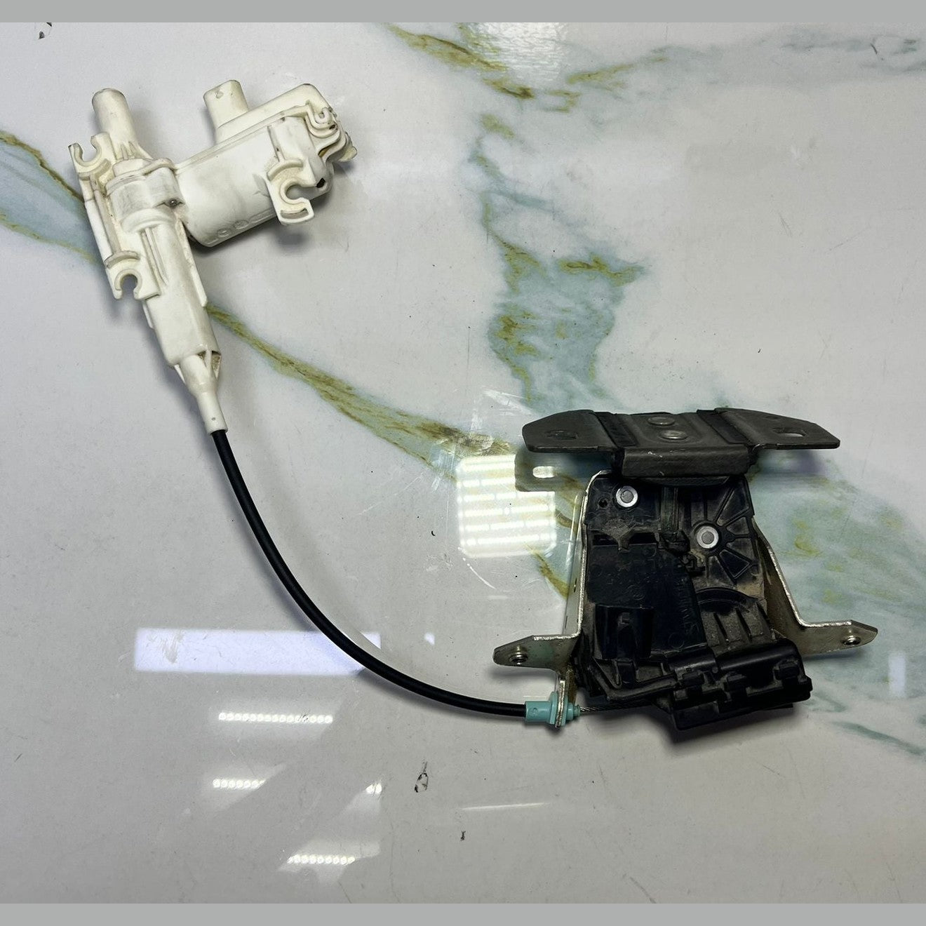 Mercedes W222 Trunk Lid Lock Rear Tailgate Boot Catch Latch Actuator A0997400600