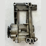 قم بتحميل الصورة إلى عارض الصور، BMW E60 E63 E90 E91 E92 E83 E70 X5 3.0D M57N2 Engine Oil Pump (7792945) – OEM