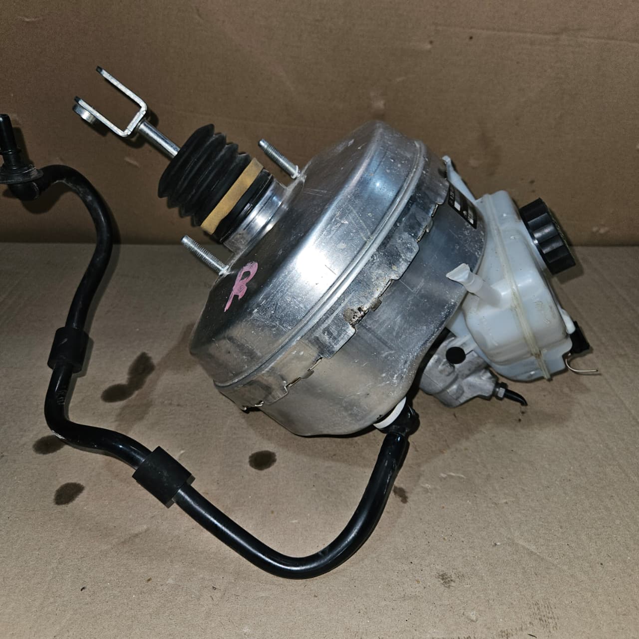 Mercedes-Benz Brake Servo Booster Master Cylinder A2384300100 W238 W205 OEM