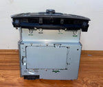 Bild in die Galerieansicht laden, Mercedes-Benz Head Unit CD Player A2049061002 C-Class W204 OEM Radio Audio