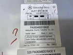 Bild in die Galerieansicht laden, Mercedes-Benz Head Unit CD Player A2118703690 E-Class W211 OEM Radio Audio