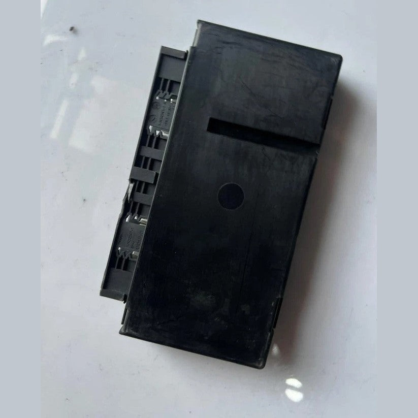 2004–2007 BMW 525i E60 E61 E63 E64 Body Gateway Control Module ZGM (9133143) – OEM
