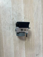 قم بتحميل الصورة إلى عارض الصور، 2015–2019 BMW 328i M4 F30 ABS Anti-Lock Brake Pump Module (6871110) – OEM
