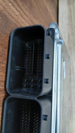 قم بتحميل الصورة إلى عارض الصور، 2010–2014 BMW X3 F25 2.0D N47 Engine Control Unit ECU DDE (8574092) – OEM