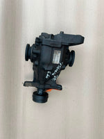قم بتحميل الصورة إلى عارض الصور، 2004–2010 BMW E60 E61 525i E63 E64 630i Rear Differential 3.91 Ratio (7560606) – OEM