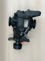 قم بتحميل الصورة إلى عارض الصور، 2004–2010 BMW E60 E61 525i E63 E64 630i Rear Differential 3.91 Ratio (7560606) – OEM