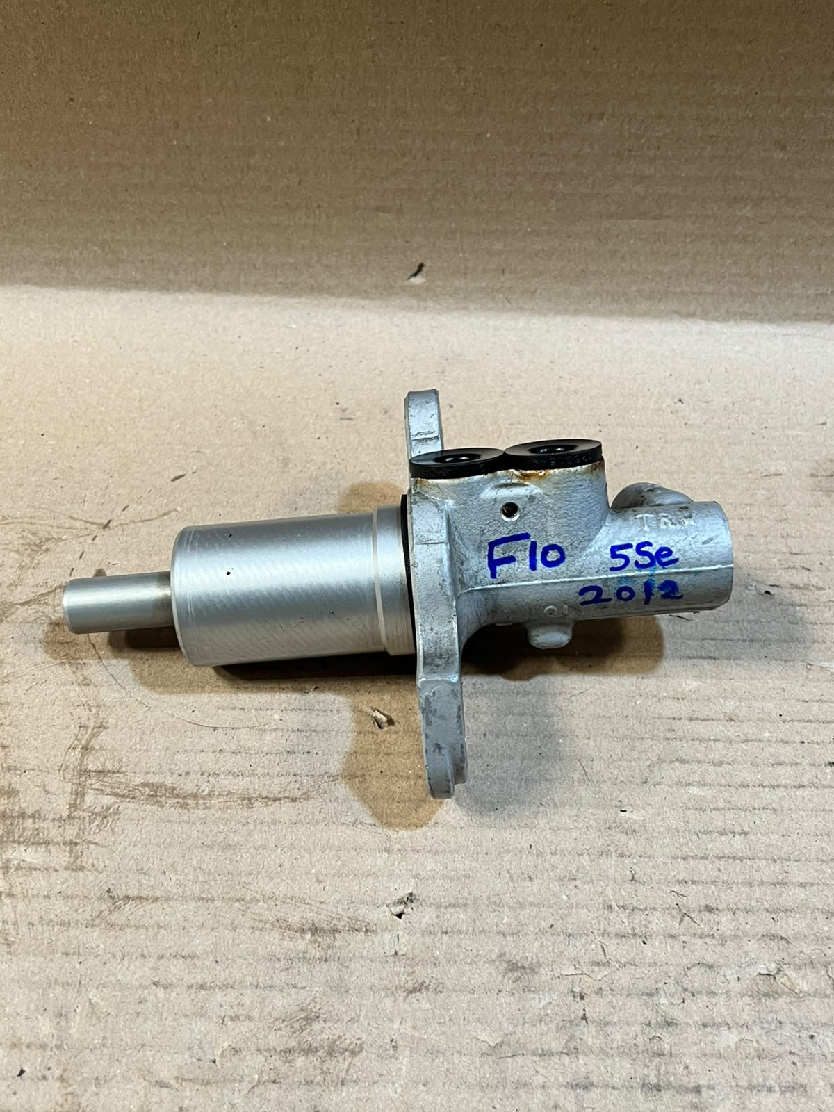 2012 BMW 5 Series F10 520d 528i 535i 550i Brake Master Cylinder Used Genuine OEM