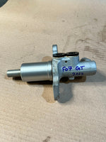 Load image into Gallery viewer, 2012 BMW 5 Series GT F07 Brake Master Cylinder Used Genuine OEM