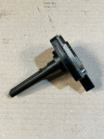 Load image into Gallery viewer, BMW E38 E39 E46 E53 E60 E61 E81 E82 E87 Oil Level Sensor 7508003 OEM