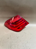 Bild in die Galerieansicht laden, 2010 BMW 7 Series F01 F02 F03 F04 Left Rear Tail Light Lamp 7182197 OEM