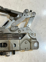 Bild in die Galerieansicht laden, BMW 5 Series F10 F11 F18 Front Left Hood Bonnet Hinge 7201275 51237201275 OEM