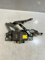 Bild in die Galerieansicht laden, BMW 5 Series F10 F11 F18 Front Left Hood Bonnet Hinge 7201275 51237201275 OEM