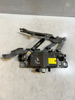 Bild in die Galerieansicht laden, BMW 5 Series F10 F11 F18 Front Right Hood Bonnet Hinge 7201276 51237201276 OEM