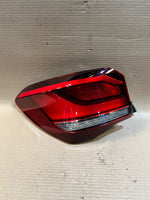 Bild in die Galerieansicht laden, BMW X1 F48 Left Rear Tail Light Back Lamp NEW