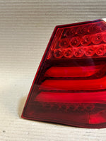 Load image into Gallery viewer, BMW 7 Series F01 F02 F03 F04 LCI Rear Right LED Tail Stop Light 7300268 OEM ECE