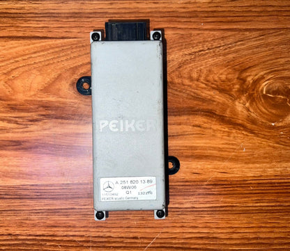 2006-2012 Mercedes-Benz R350 Audio Amplifier Control Module A2518201389 GL350, GL450, R350