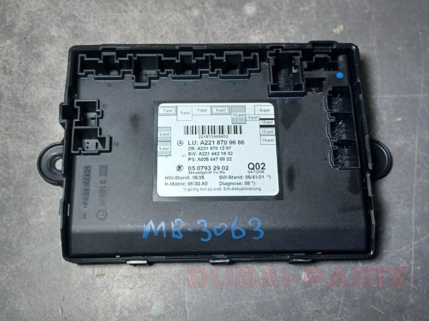 2007-2013 Mercedes-Benz W221 S-Class Original Door Control Unit Module A221 8709686 OEM