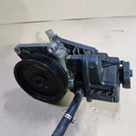 Bild in die Galerieansicht laden, 2011-2014 Mercedes C180 Power Steering Pump A0064664701 C-Class W204 and E-Class
