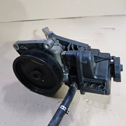 2011-2014 Mercedes C180 Power Steering Pump A0064664701 C-Class W204 and E-Class