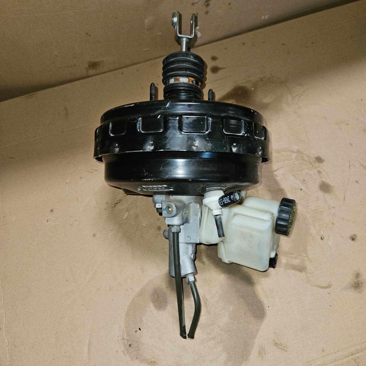 Mercedes-Benz Brake Booster A2124300930 E-Class W212 C-Class W204 OEM