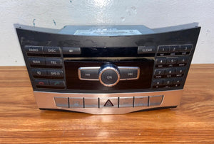 Mercedes-Benz Head Unit CD Player A2129001926 E-Class W212 OEM Radio Audio
