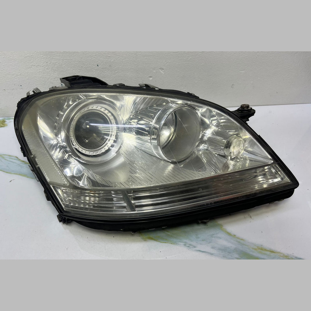05-07 Mercedes W164 ML 350 Front Right Side Head light Headlamp A164 8205661 OEM