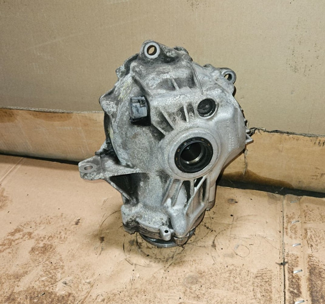 2008-2012 Mercedes-Benz E350 Front Differential Carrier Assembly 2213300902 W204