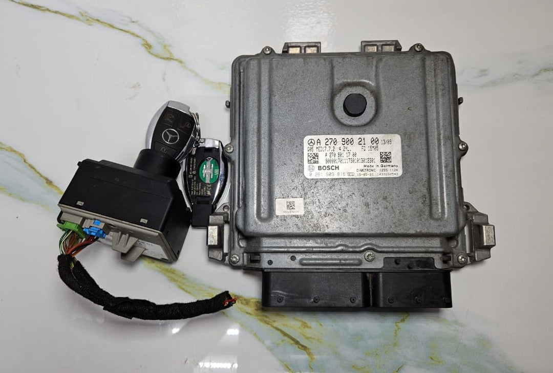 Mercedes GLA ECU Engine Control Module Ignition Key Switch Set A270 9002100 OEM
