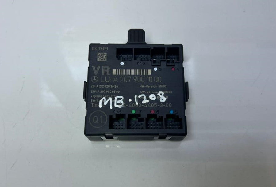 2010-2013 Mercedes-Benz E550 Door Control Module A2079001000 W207 E-Class OEM