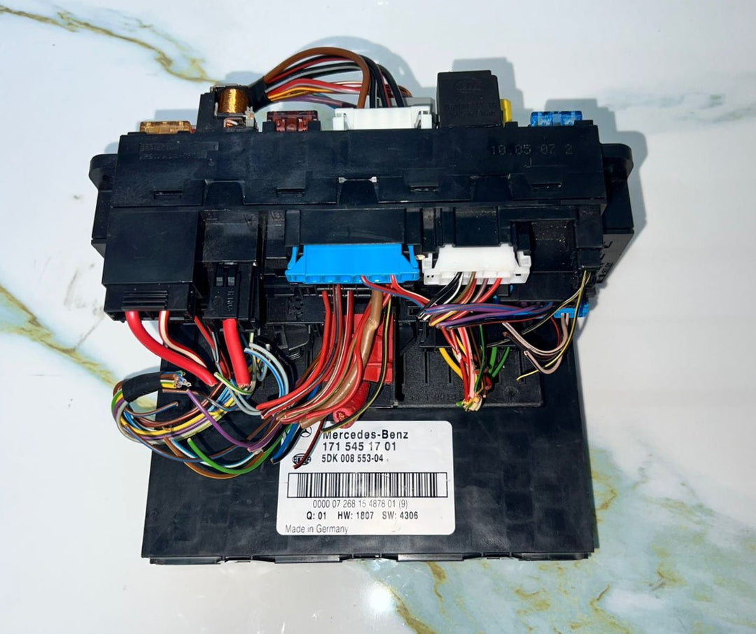 2004-2011 Mercedes W171 SLK AMG Front Fuse Relay SAM Module A171 5451701 OEM