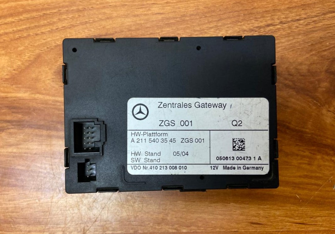 Mercedes-Benz Central Gateway Control Module A2115403545 W203 W211 OEM