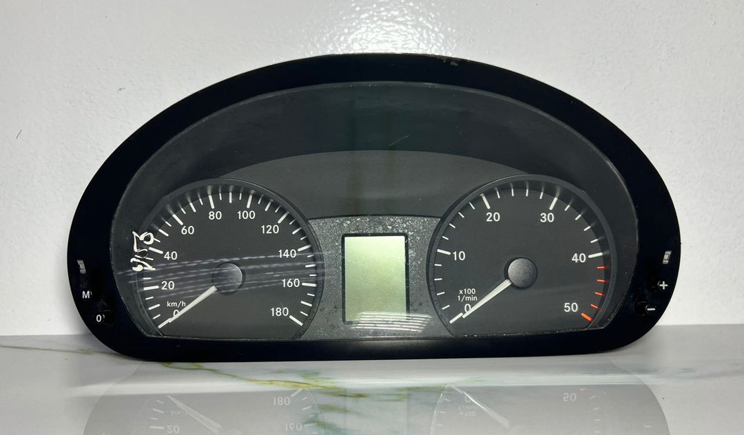 06-14 Mercedes-Benz W906 Vito Instrument Cluster Speedometer A906 9005200 OEM