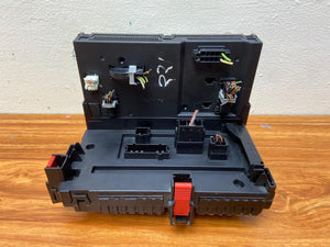 Mercedes-Benz S550 W221 Rear SAM Fuse Box Control Module A2215403550 A2215404762 OEM