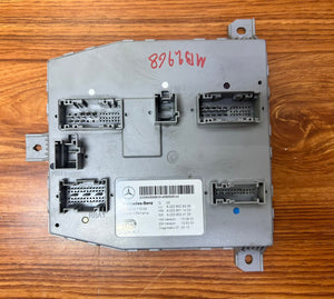 2014-2015 Mercedes-Benz C200 Front SAM Body Control Module A2059002314 W205 OEM