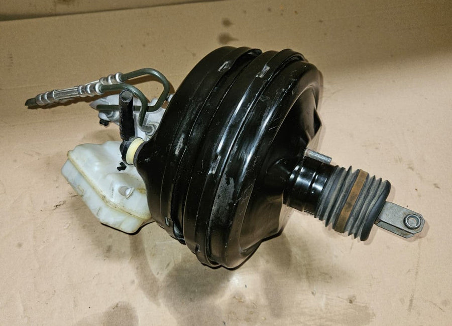 Mercedes-Benz CLS E Brake Booster A2114301030 CLS C219 E-Class W211 OEM