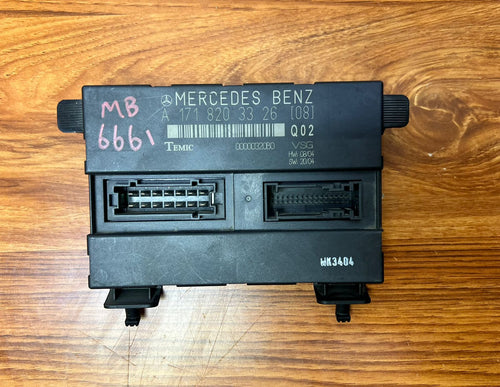 Mercedes-Benz SLK Convertible Roof Control Module A1718203326 R171 SLK-Class OEM