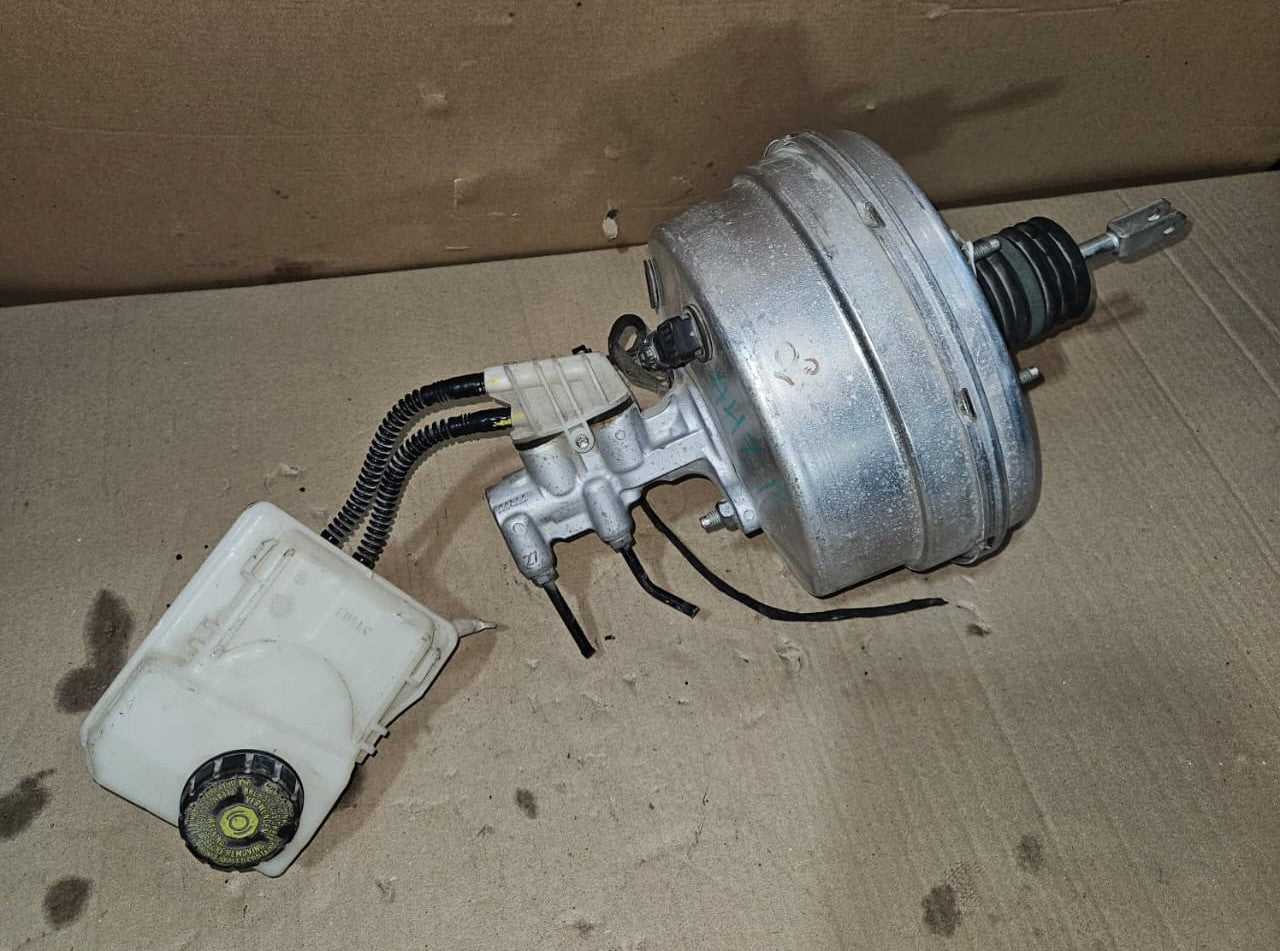 2014 Mercedes-Benz Viano Brake Booster A4474300300 Vito W447 OEM