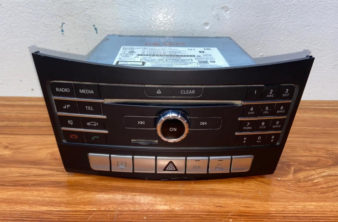 Mercedes-Benz Head Unit CD Player A2189003207 CLS-Class W218 OEM Radio Audio