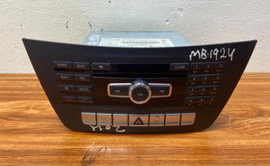 Mercedes-Benz Head Unit CD Player A2049003914 C-Class W204 OEM Radio Audio