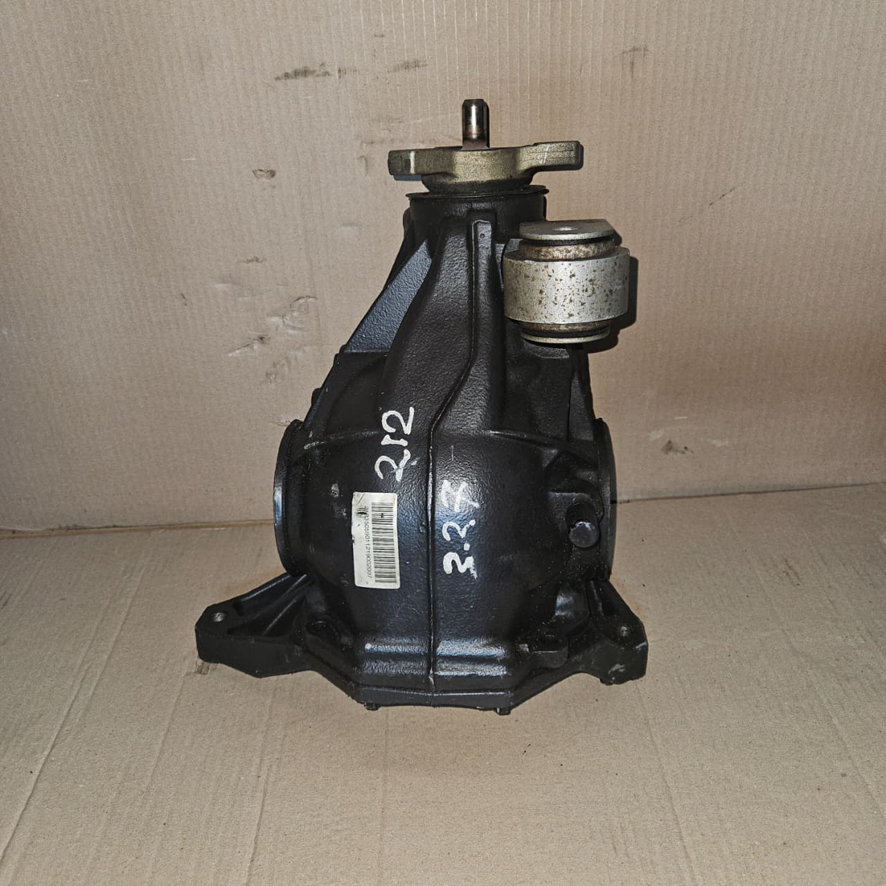 2010-2016 Mercedes-Benz E350 Rear Differential A2123505901 W212 W218 3.27 Ratio OEM