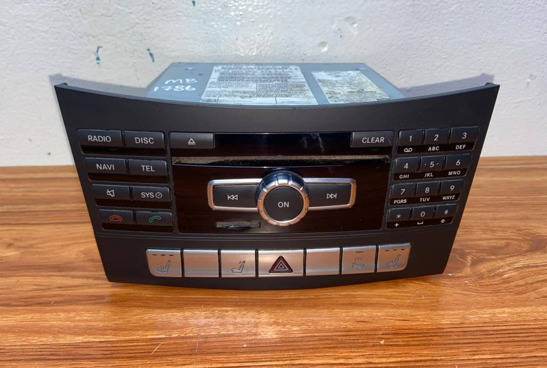 Mercedes-Benz Head Unit CD Player A2129007126 E-Class W212 OEM Radio Audio
