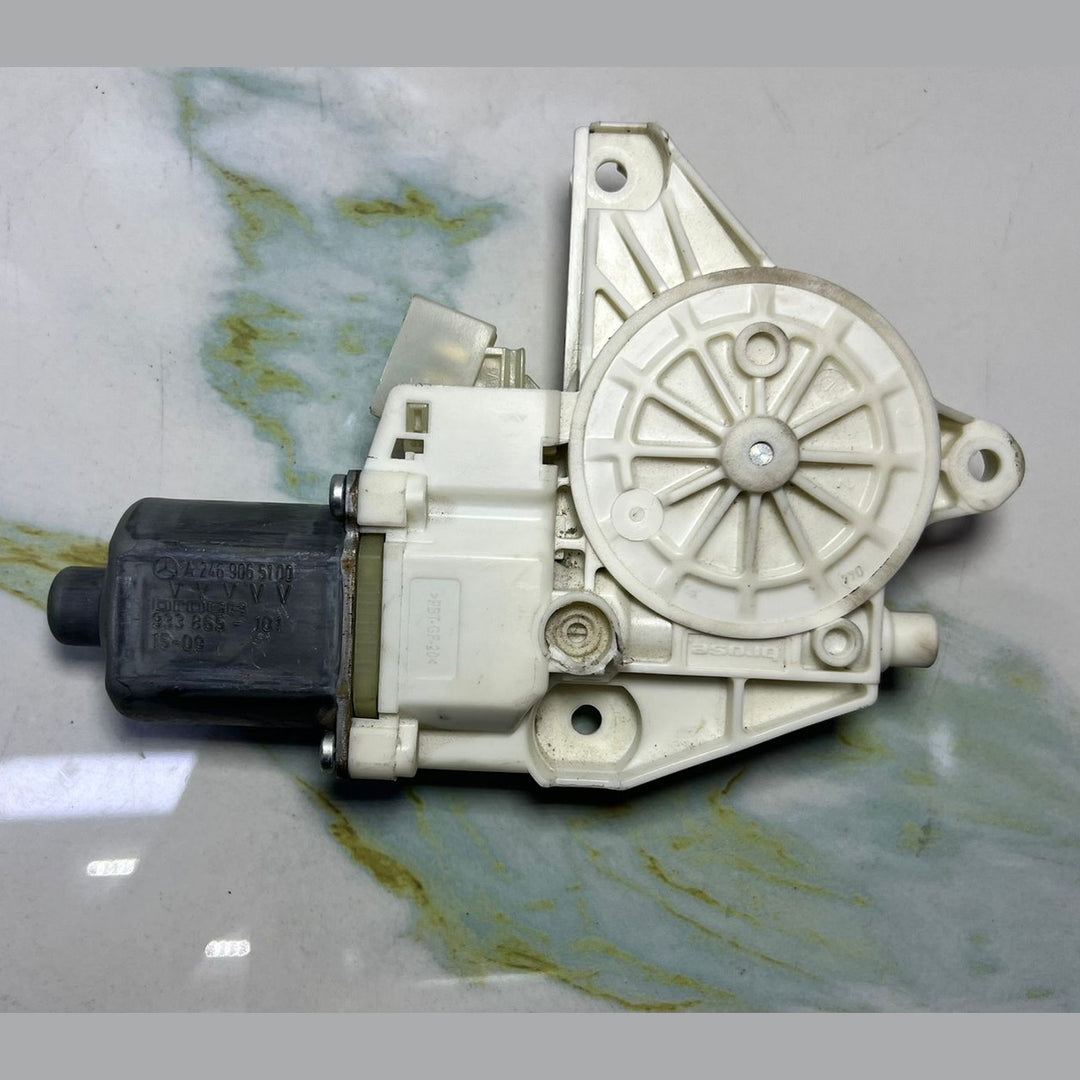 13-18 Mercedes-Benz W246 B-Class CLA Window Motor Front Left Side A246 9065100