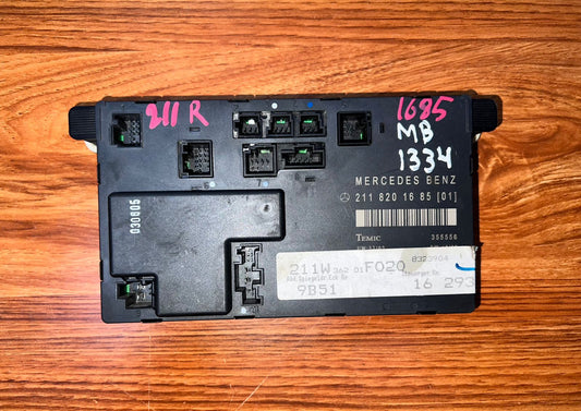 2003-2006 Mercedes-Benz E320 Front Right Door Control Module A2118201685 W211 E-Class OEM