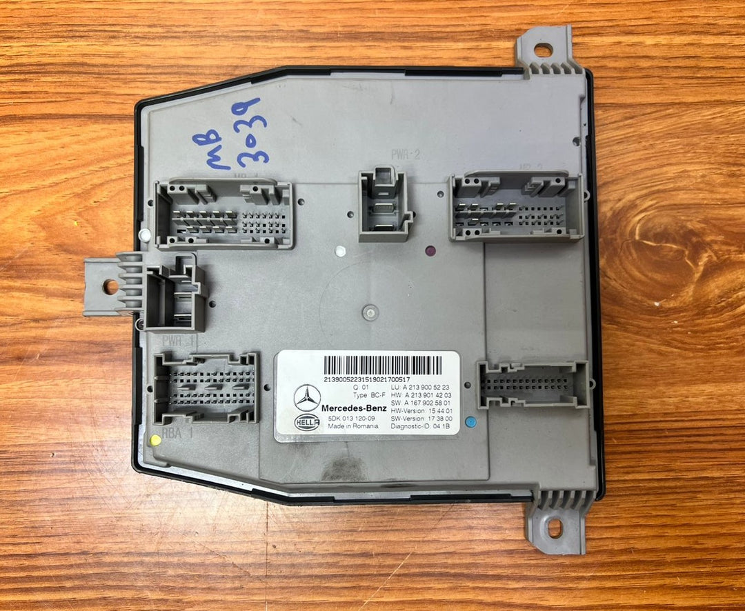 Mercedes-Benz E-Class W213 W238 Front SAM Control Module A2139005223 OEM