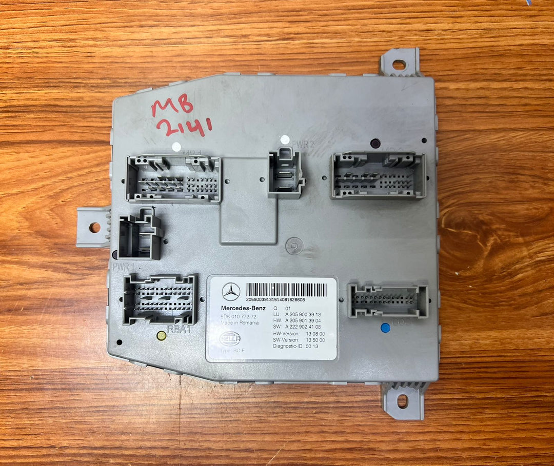 Mercedes-Benz SAM Body Control Module A2059003913 C-Class W205 C300 C200 OEM