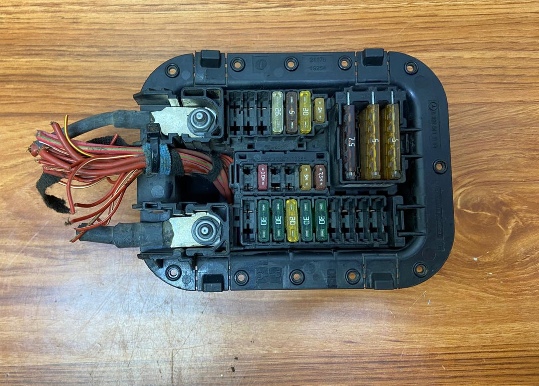 Mercedes-Benz C-Class W205 S-Class W222 Fuse Box A2225403150 OEM
